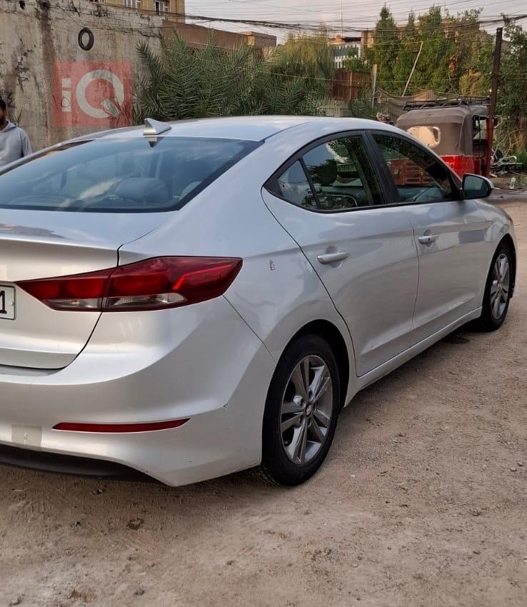 هيونداي النترا